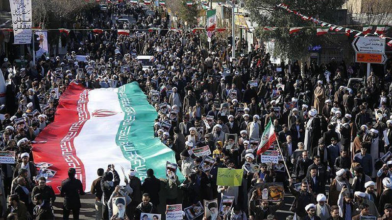 ملايين الإيرانيين يتظاهرون دعمًا للدولة ورفضًا لأعمال الشغب