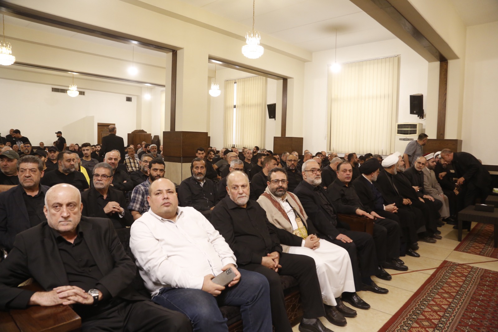 بالصور: الاحتفال التأبيني الذي يقيمه حزب الله للشهيد القائد محمد نعمة ناصر في مجمع الإمام المجتبى